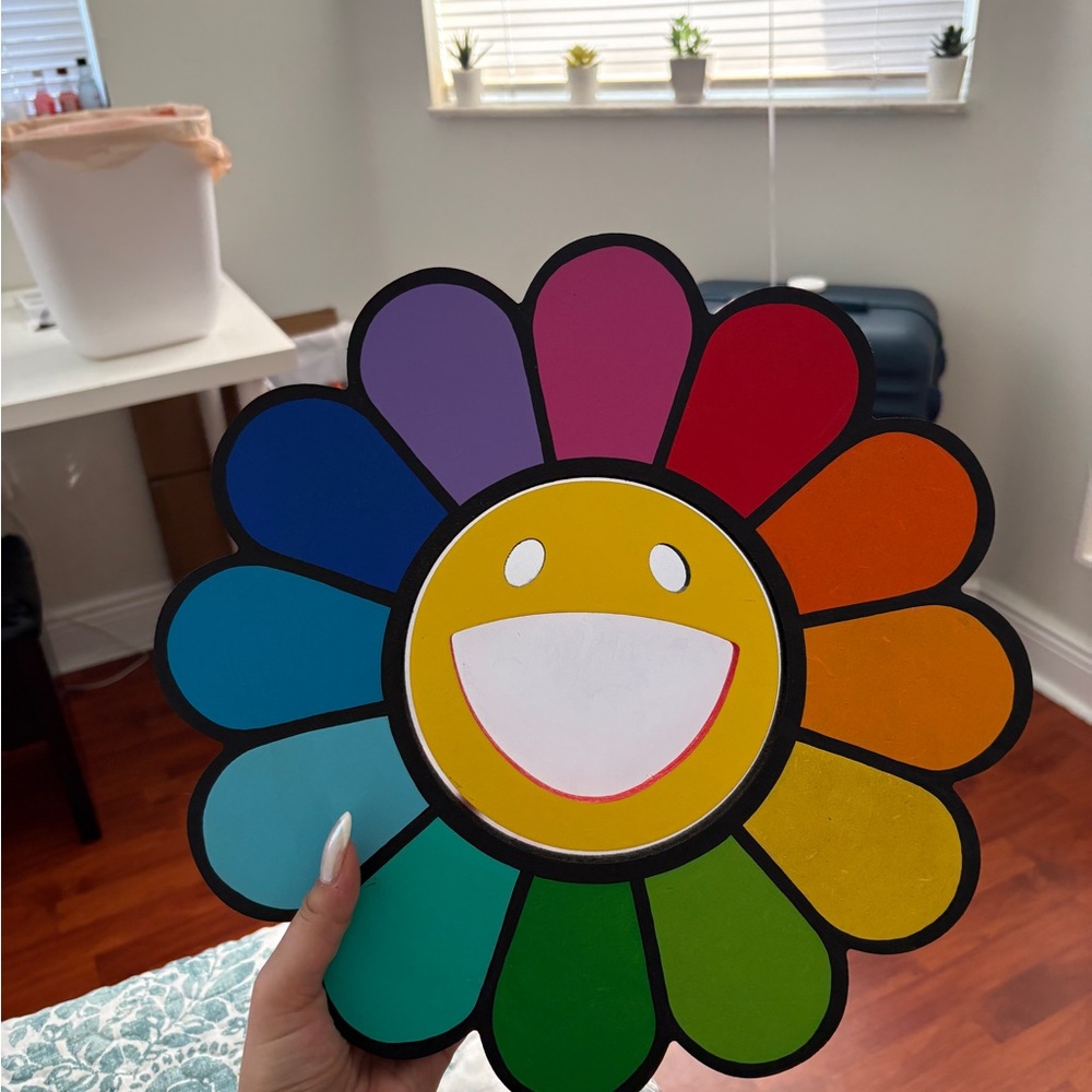 Multicolor Smiling Flower Wall Decor
